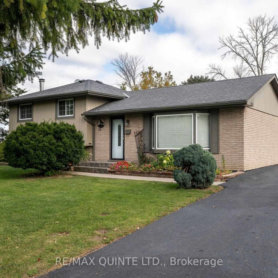 28 Catalina Drive, Quinte West