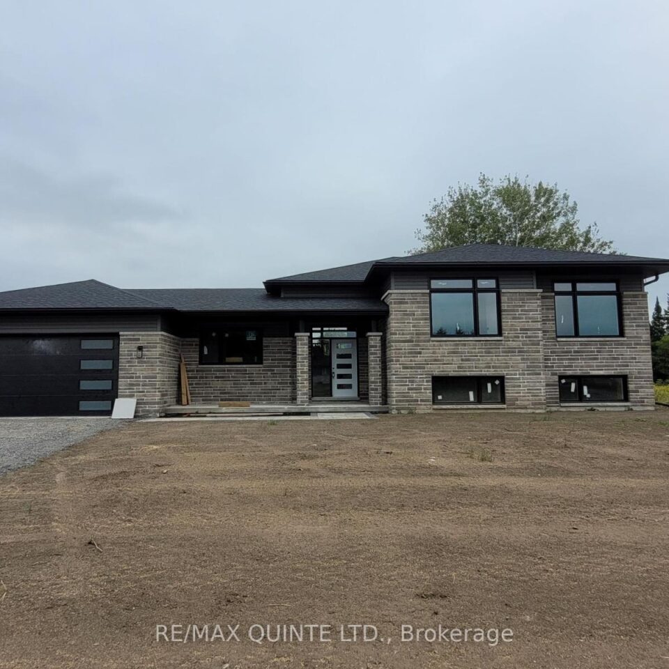 322 Michaels Way, Prince Edward County (ameliasburgh)